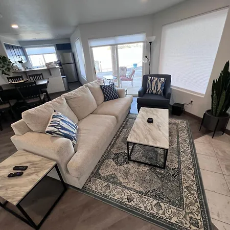 Prime Lakefront On Moses Lake